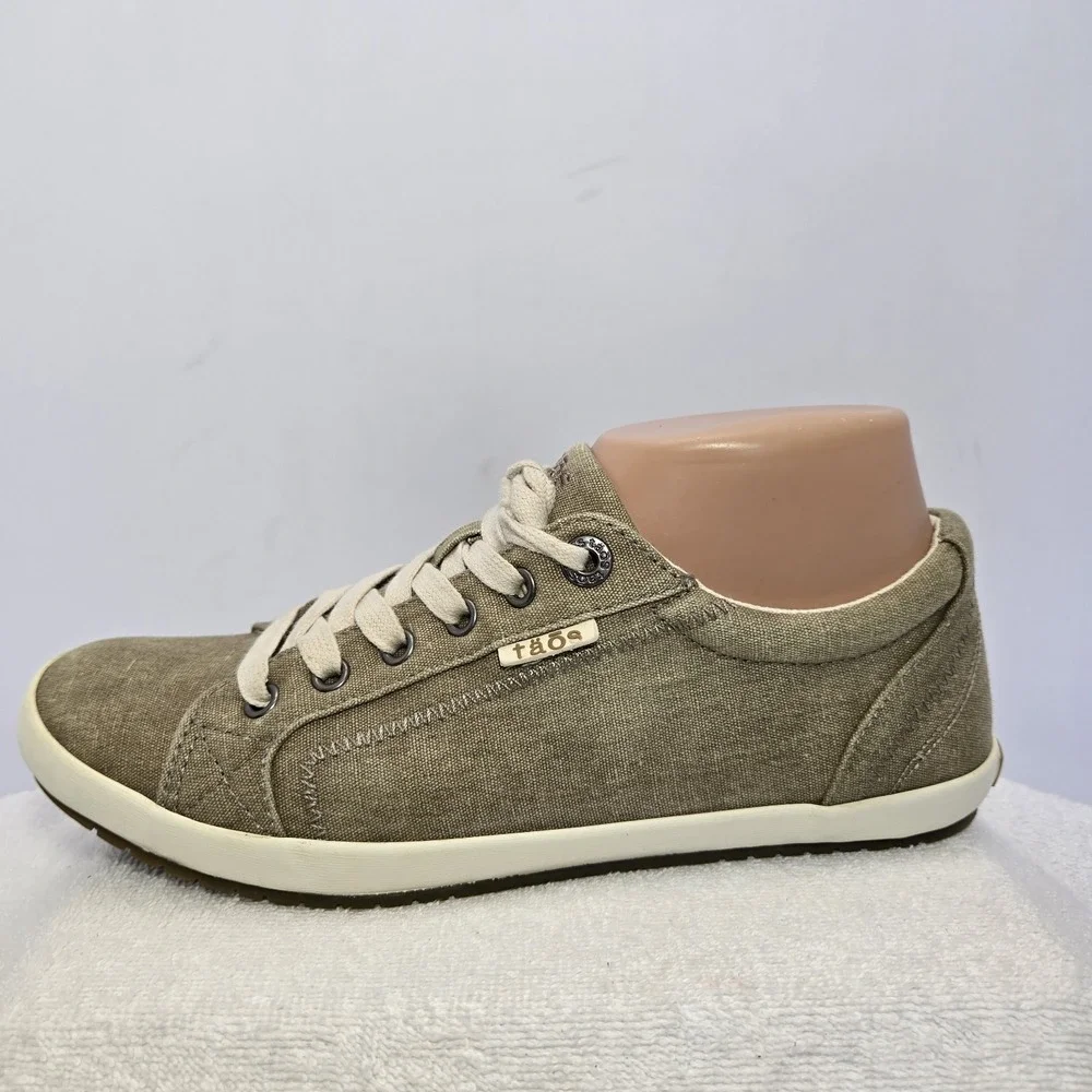 Taos Star Sneakers Womens 9 Khaki Canvas Lace Up Comfort Walking Shoes STA-1284